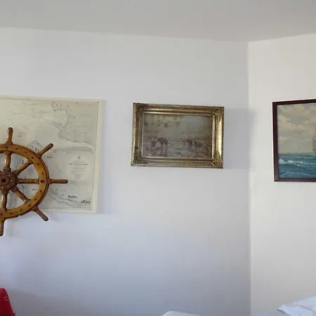 Lord Nelson App_ 716 *